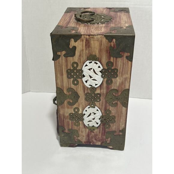 Chinese Wood Brass antique Jewellery Cabinet carved‎ jade box chest gorgeous! - Picture 10 of 11